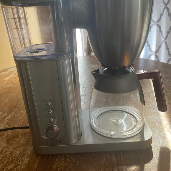 Café Smart Drip 10-Cup Coffee Maker with WiFi - Picture 14 of 14